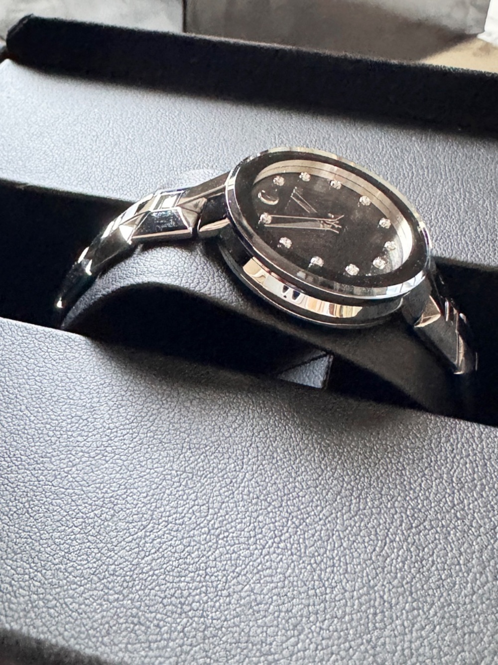 Movado Sapphire Diamond Mirrored Watch Women Silver Tone Swiss Made Brand NEW